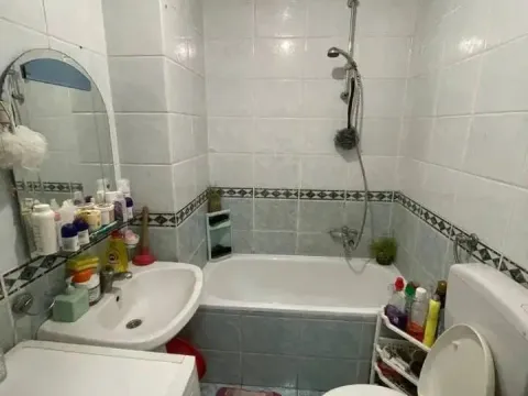 Prodaja, jednosoban stan, 61m², Stari Aerodrom, Podgorica - image 2