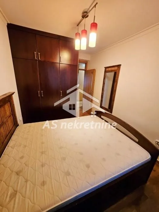 Rent, three bedroom apartment, 80m², Stari Grad, Beograd