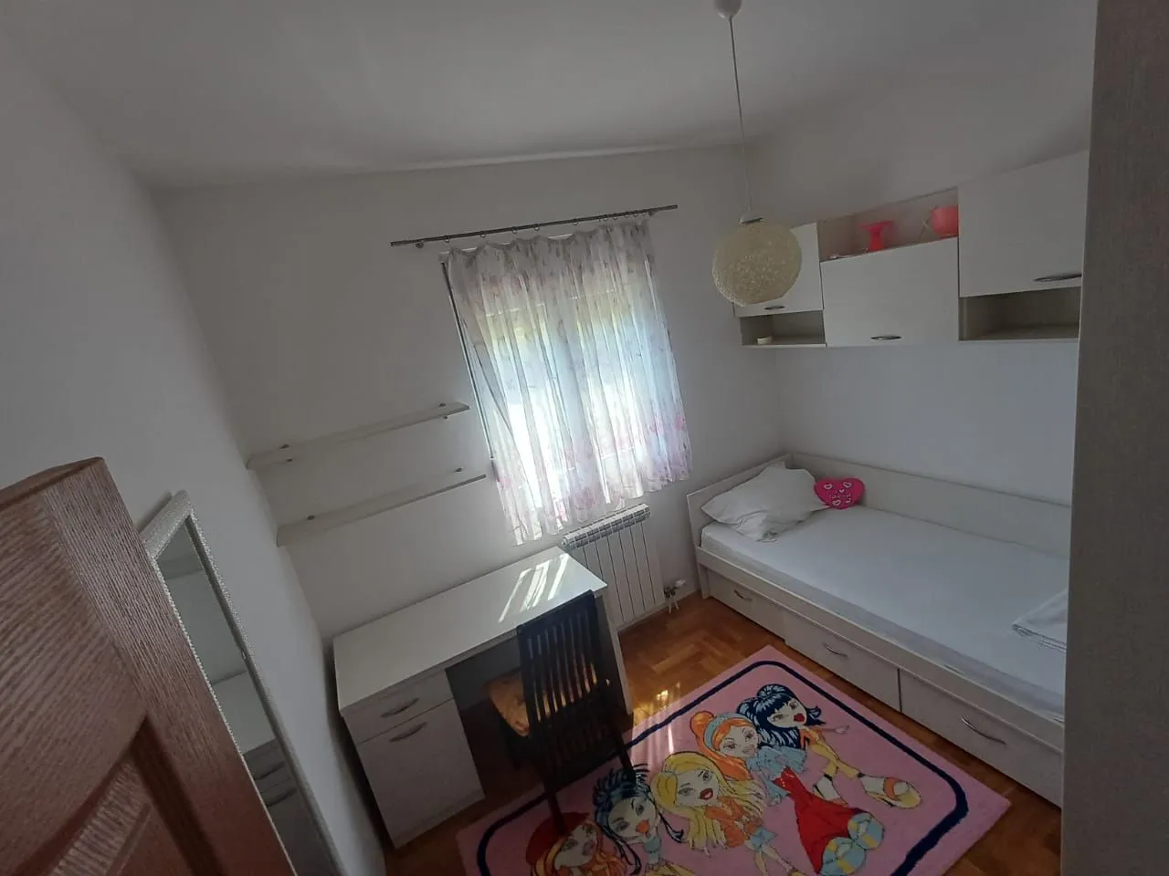 Izdavanje, trosoban stan, 95m², Zelenika, Herceg Novi