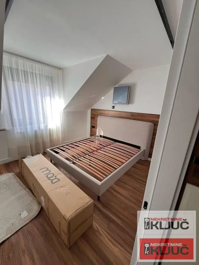 Prodaja, četvorosoban stan, 119m², Spens, Novi Sad Sve Podlokacije