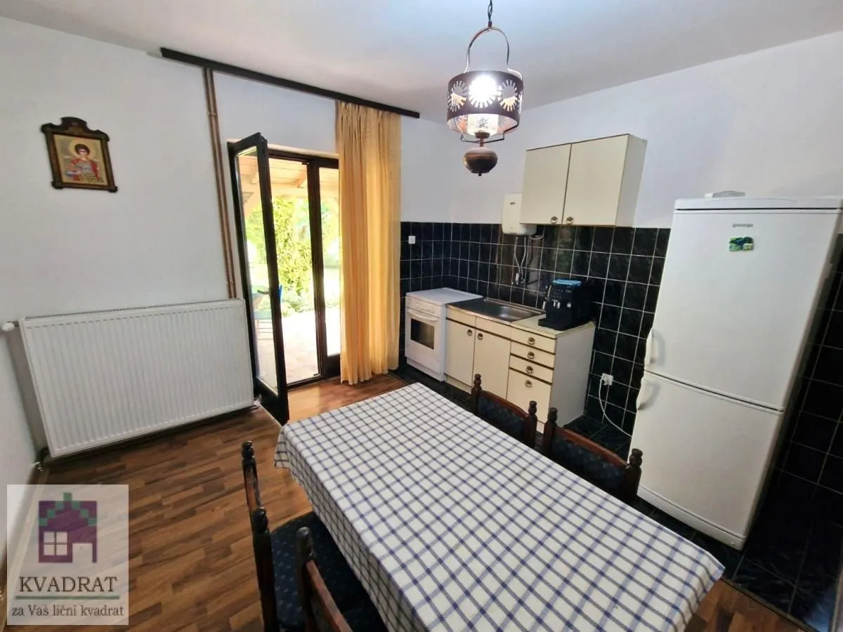 Prodaja, kuća, 219m², Centar, Ub