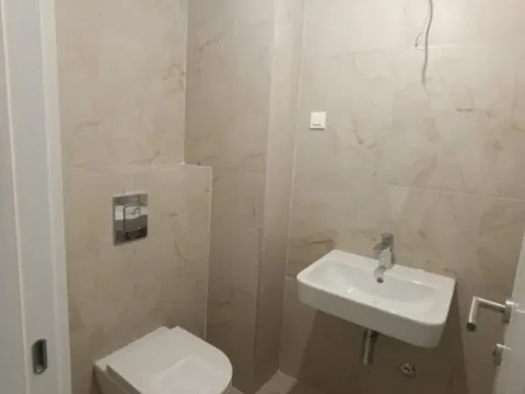 Prodaja, dvosoban stan, 59m², Tološi, Podgorica - image 13