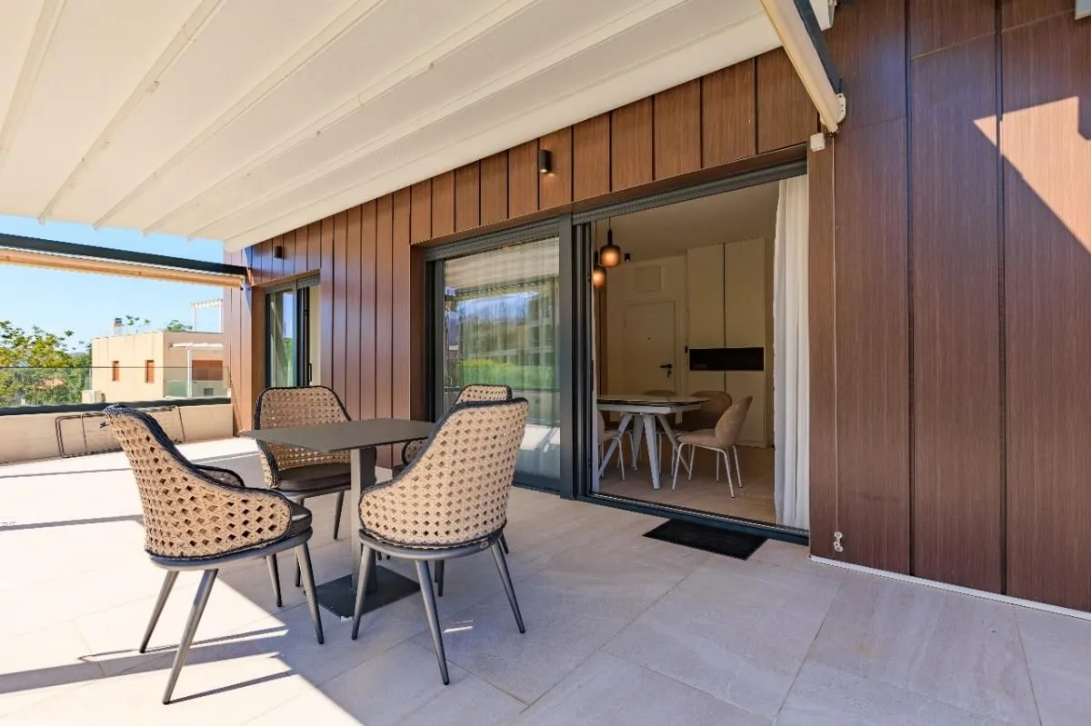 Prodaja, dvosoban stan, 154m², Donja Lastva, Tivat