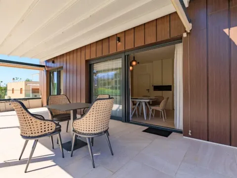 Sale, two bedroom apartment, 154m², Donja Lastva, Tivat - image 8