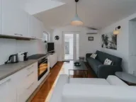 Izdavanje, dvosoban stan, 56m², Budva, Crna Gora - image 4