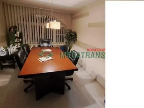 Izdavanje, poslovni prostor, 100m², Banatić, Novi Sad Sve Podlokacije - image 2