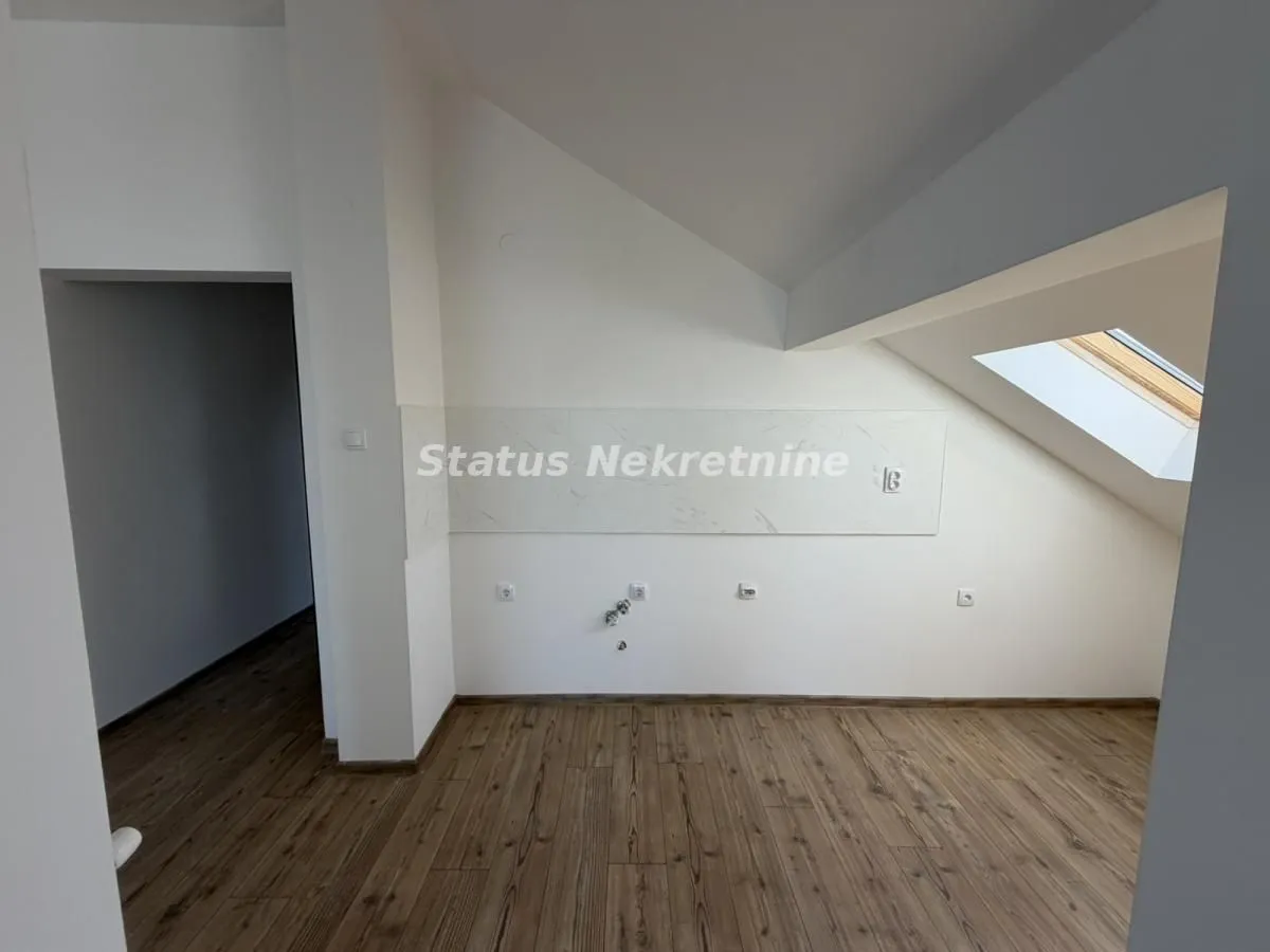 Prodaja, dvosoban stan, 54m², Sremska Kamenica, Petrovaradin