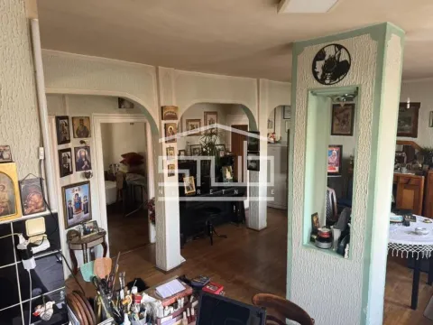 Prodaja, četvorosoban stan, 64m², Karaburma, Palilula Sve Podlokacije - image 1