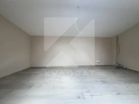 Izdavanje, garsonjera, 40m², Stara Varoš, Podgorica - image 4