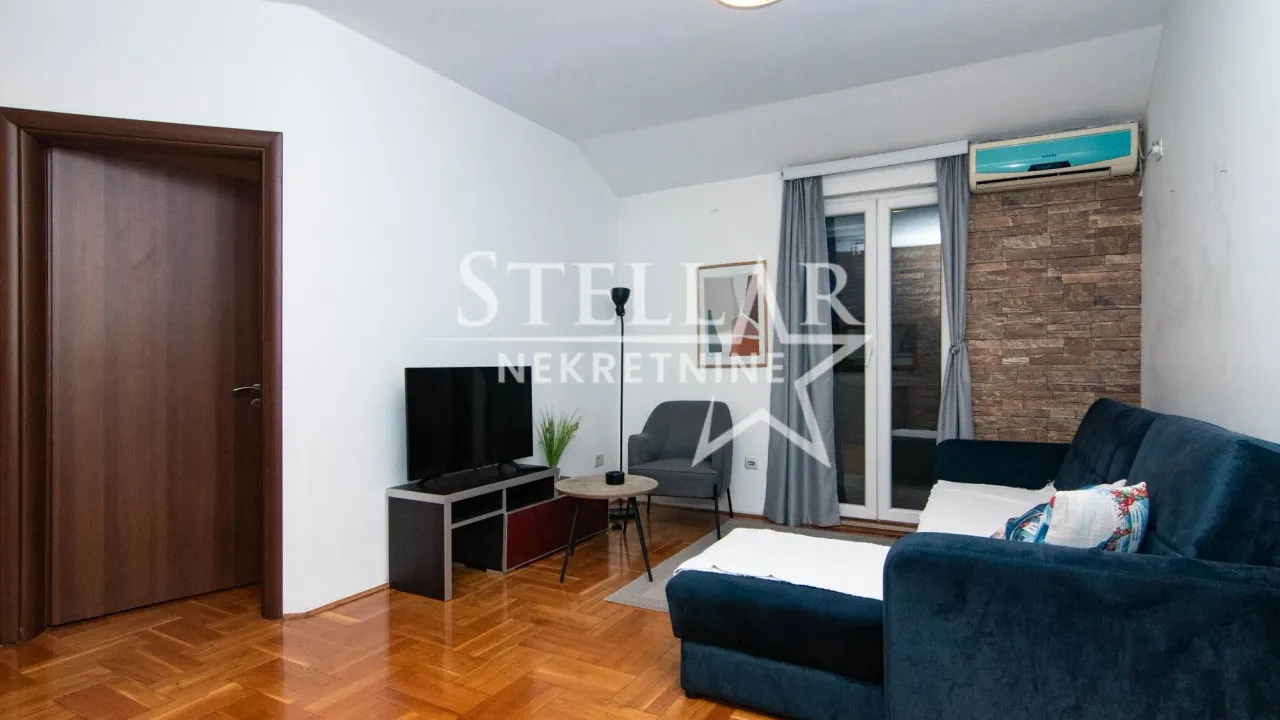 Izdavanje, jednosoban stan, 42m², 1 maj, Podgorica