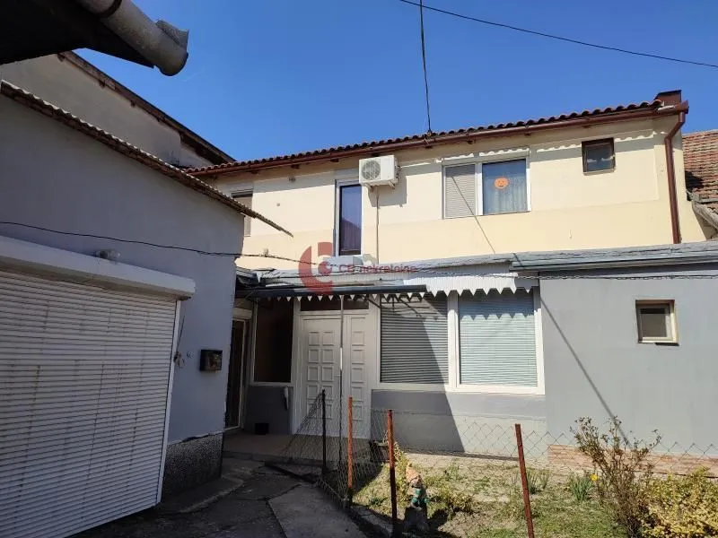 Prodaja, kuća, 172m², Centar, Subotica