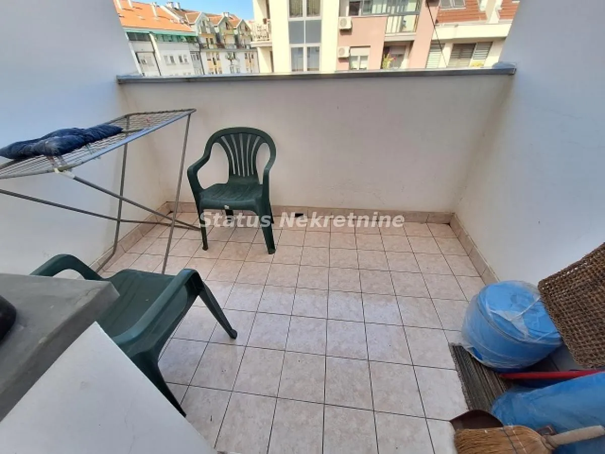 Rent, studio apartment, 24m², Grbavica, Novi Sad Sve Podlokacije