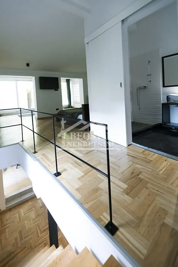 Prodaja, kuća, 204m², Stari Grad, Beograd