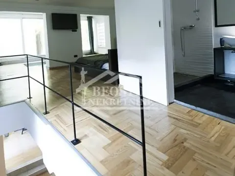 Prodaja, kuća, 204m², Stari Grad, Beograd