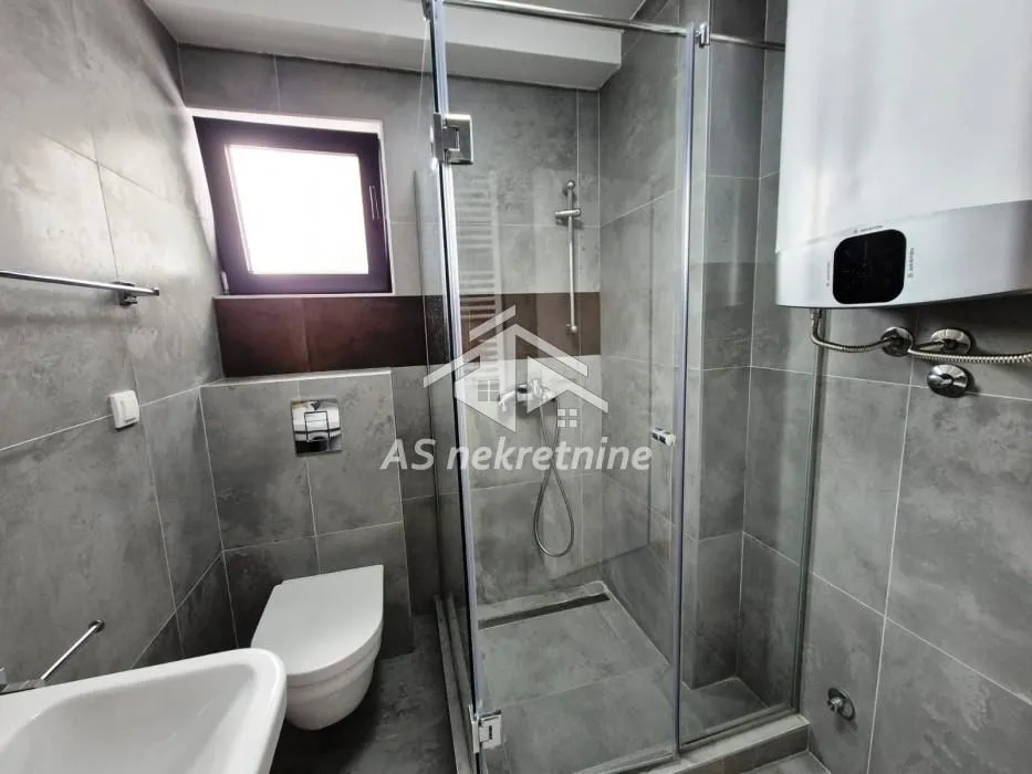 Izdavanje, dvosoban stan, 36m², Zeleni Venac, Beograd