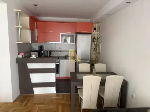 Izdavanje, dvosoban stan, 38m², Grbavica, Novi Sad Sve Podlokacije - image 3