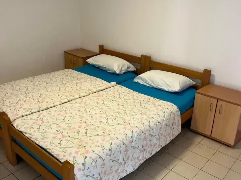 Rent, one bedroom apartment, 42m², Budva, Crna Gora - image 5