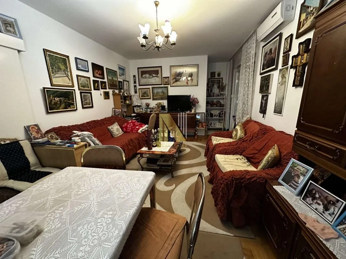 Prodaja, trosoban stan, 64m², Grbavica, Novi Sad Sve Podlokacije