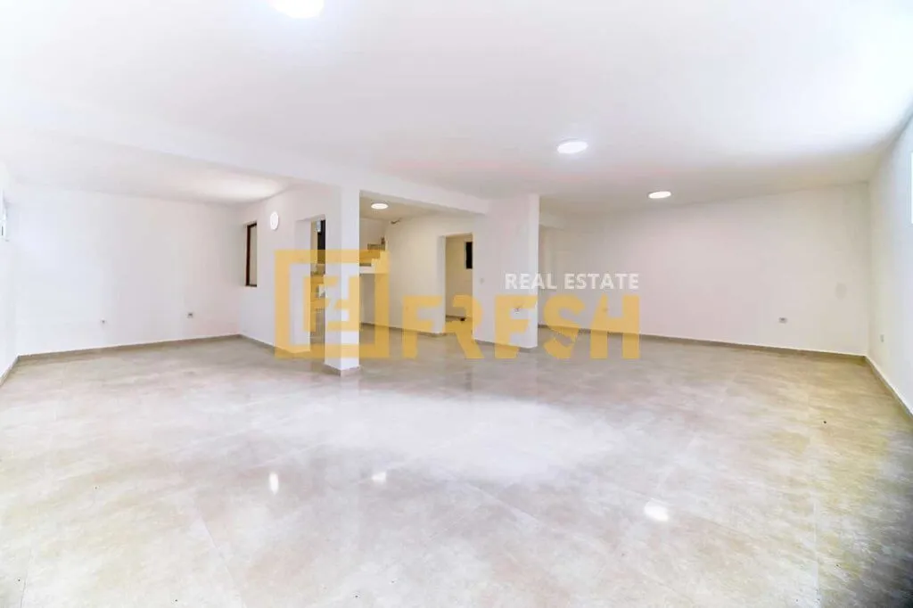 Rent, house, 400m², Stari Aerodrom, Podgorica