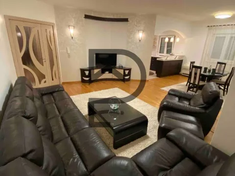 Izdavanje, stan, 120m², City Kvart, Podgorica - image 2