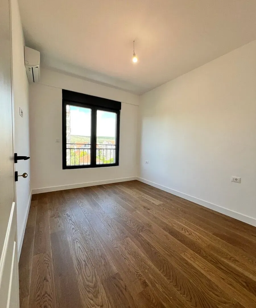 Prodaja, trosoban stan, 115m², Preko Morače, Podgorica