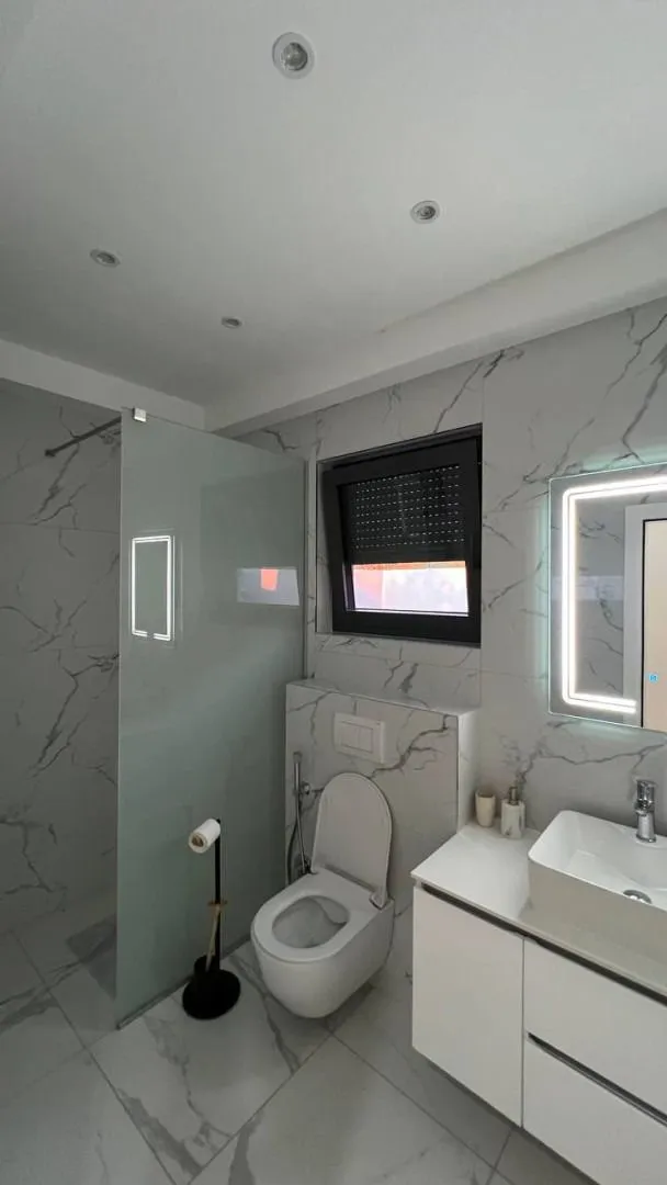 Rent, house, 286m², Donja Lastva, Tivat