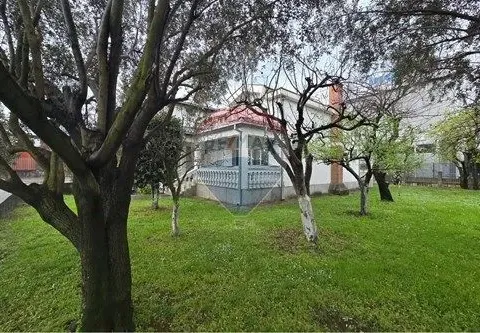 Izdavanje, kuća, 250m², Zabjelo, Podgorica - image 19