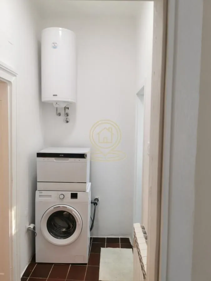 Rent, three bedroom apartment, 61m², Stari Grad, Beograd
