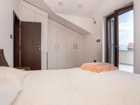 Prodaja, kuća, 121m², Tivat, Crna Gora - image 9