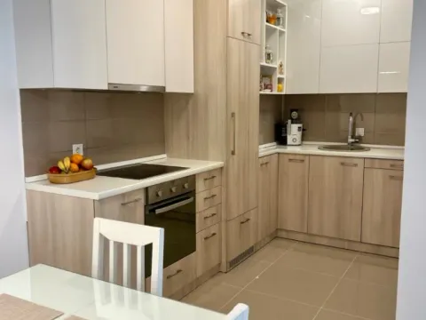 Izdavanje, jednosoban stan, 50m², Centar, Podgorica - image 5