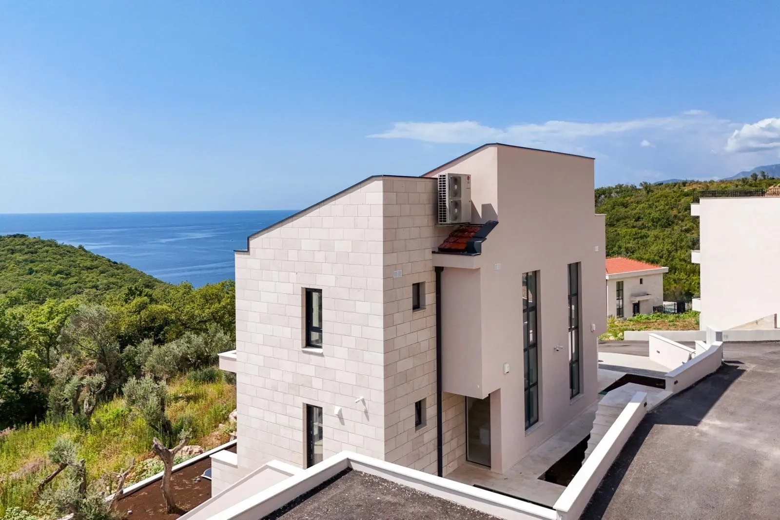 Sale, house, 140m², Reževići, Budva