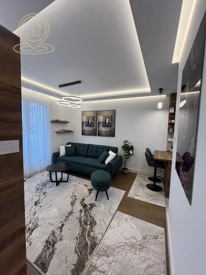 Izdavanje, jednosoban stan, 40m², Centar, Novi Sad