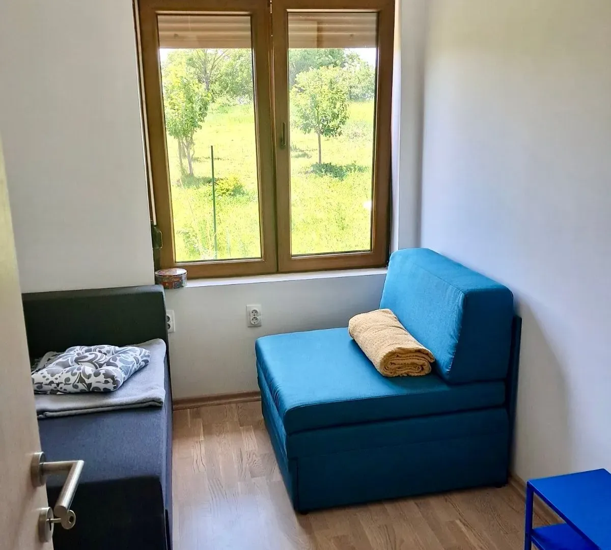 Izdavanje, kuća, 50m², Fruška Gora, Novi Sad