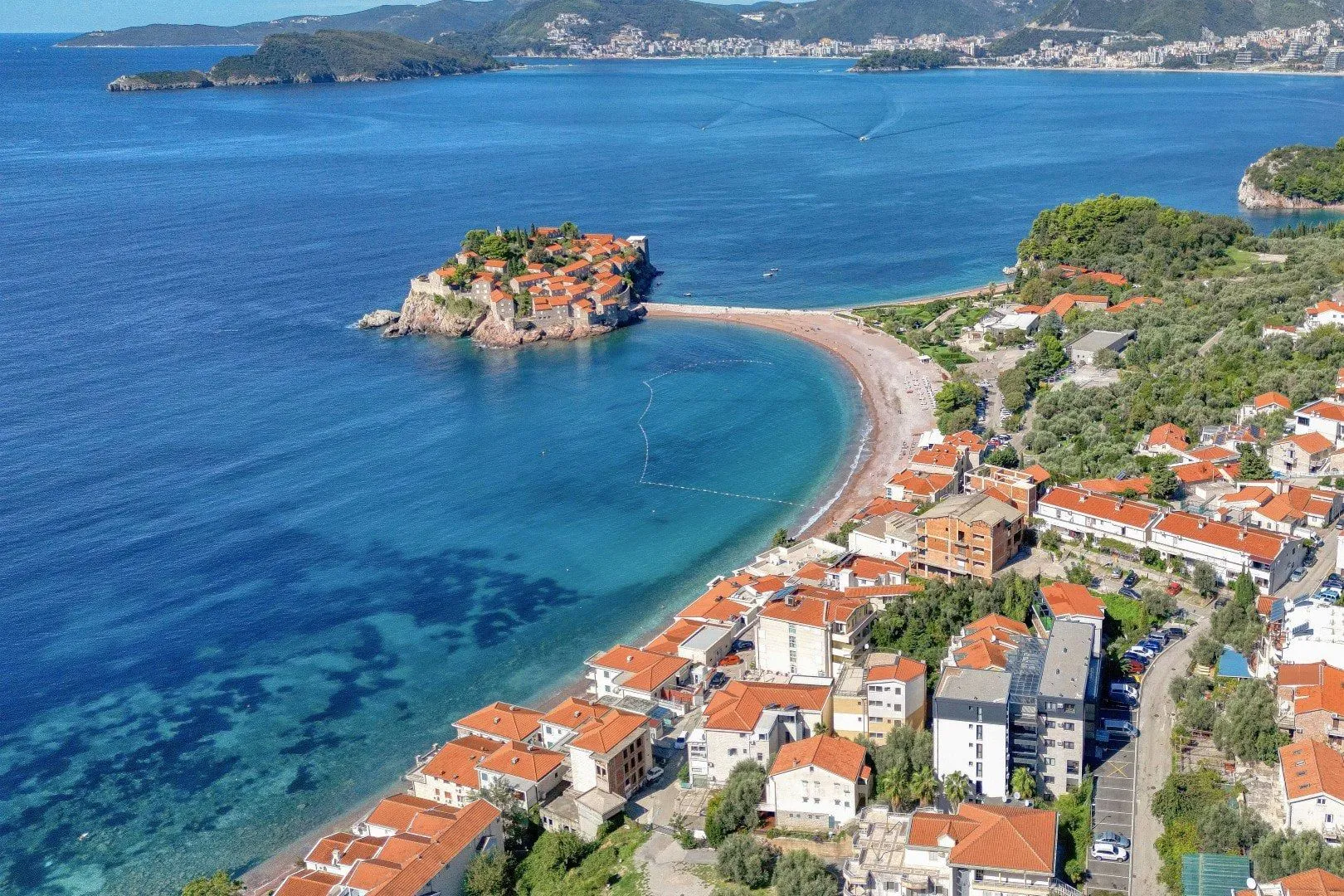 Sale, two bedroom apartment, 117m², Sveti Stefan, Budva