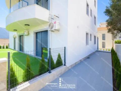 Sale, one bedroom apartment, 40m², Đenovići, Herceg Novi - image 4