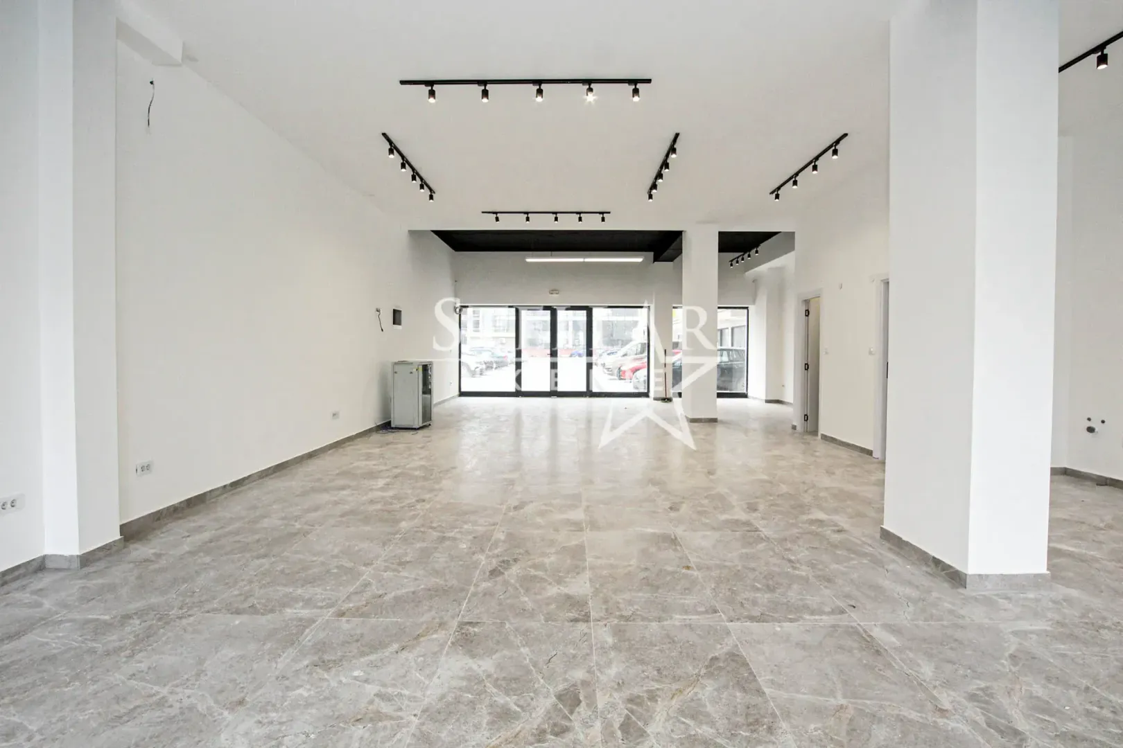 Rent, office space, 117m², Pobrežje, Podgorica
