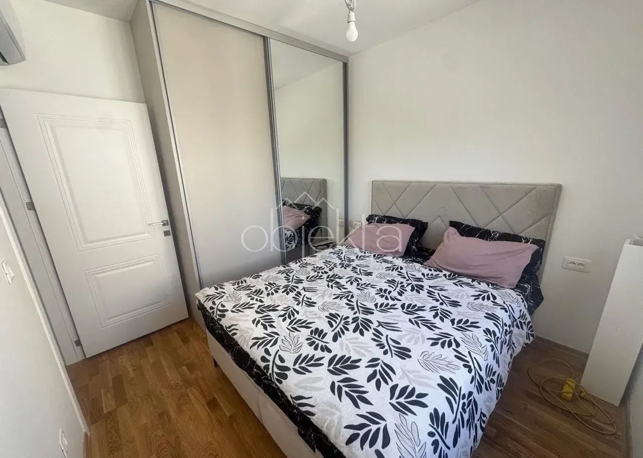 Rent, one bedroom apartment, 42m², Tivat, Crna Gora