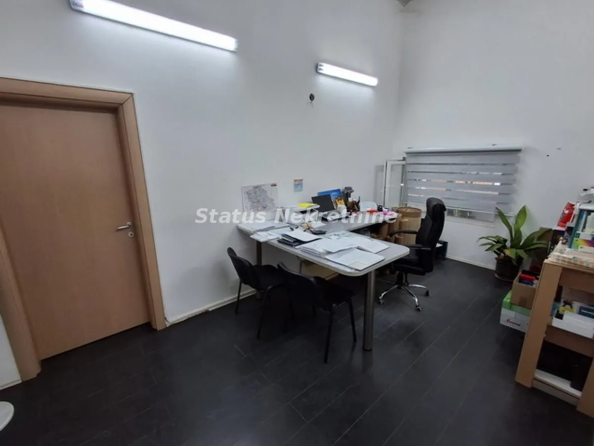 Rent, office space, 770m², Veternik, Novi Sad Sve Podlokacije
