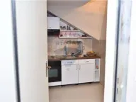 Izdavanje, kuća, 696m², Zlatica, Podgorica - image 46