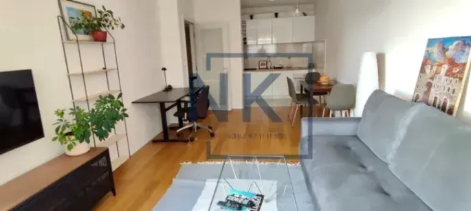 Izdavanje, jednosoban stan, 50m², Central Point, Podgorica