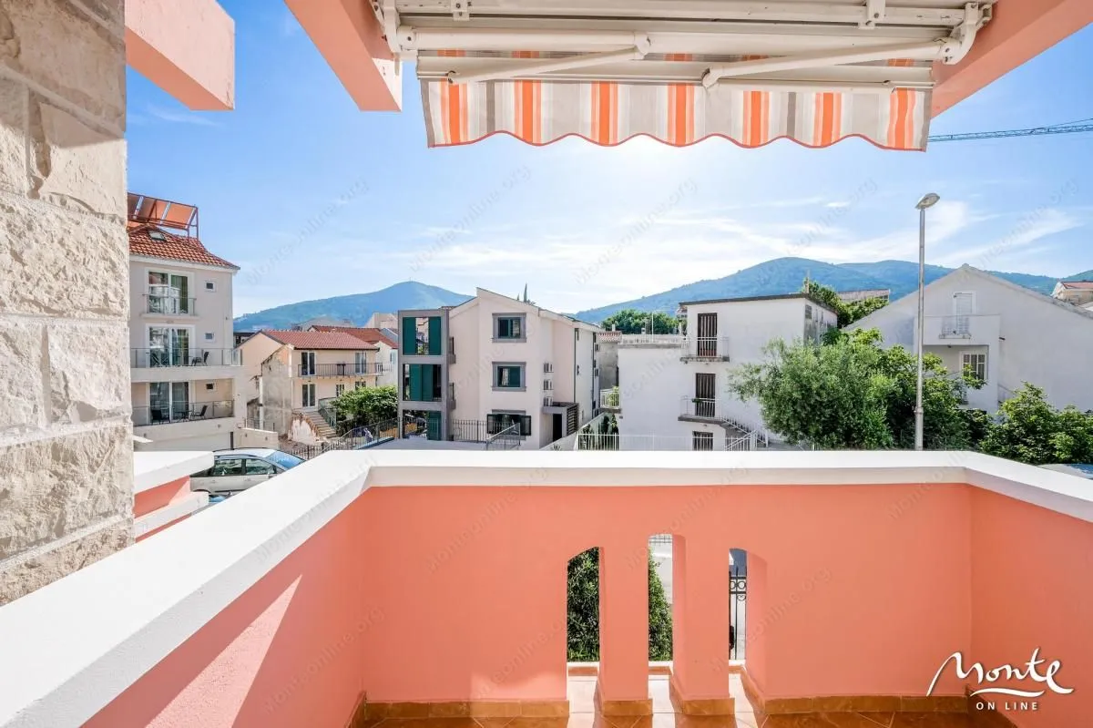 Sale, office space, 1256m², Budva, Crna Gora