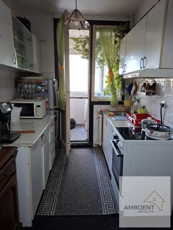 Prodaja, dvosoban stan, 61m², Zemun Sve Podlokacije, Beograd