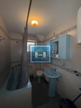 Izdavanje, trosoban stan, 72m², Pivara, Jagodina - image 8