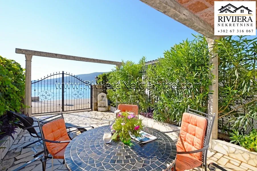 Sale, house, 94m², Baošići, Herceg Novi