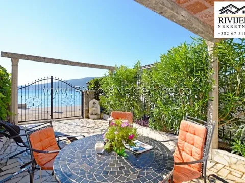 Prodaja, kuća, 94m², Baošići, Herceg Novi - image 1