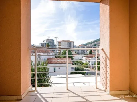 Prodaja, jednosoban stan, 64m², Centar, Budva - image 2