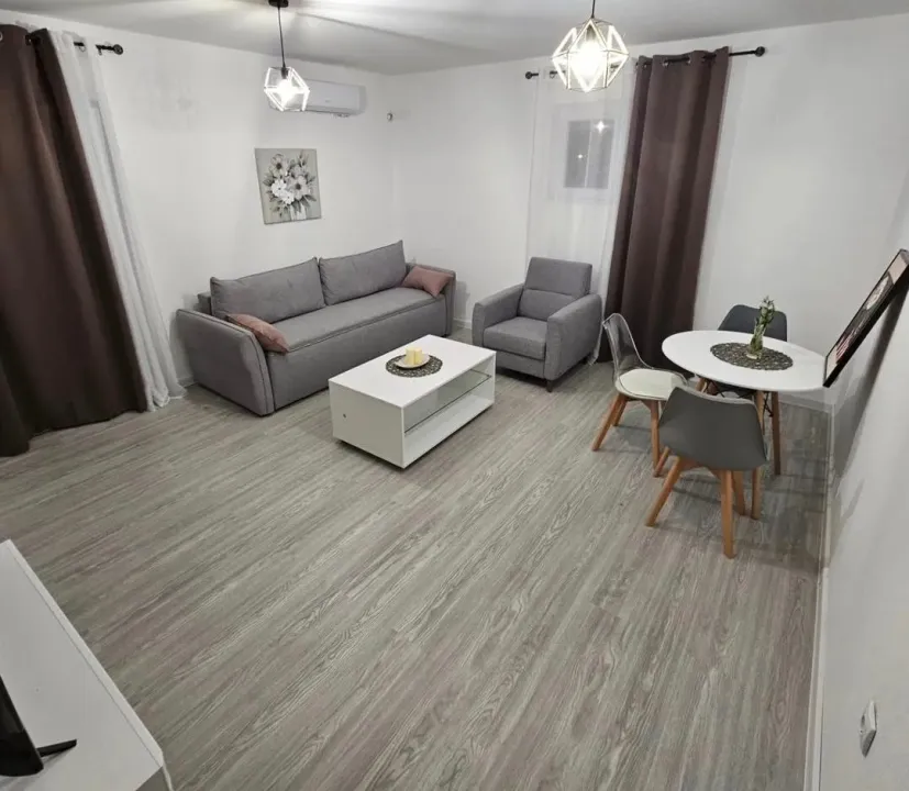 Rent, studio apartment, 40m², Lastva Grbaljska, Kotor