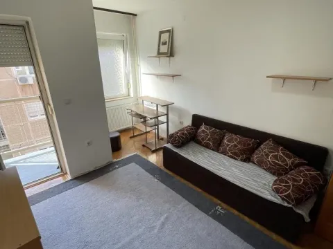 Rent, studio apartment, 20m², Nova Detelinara, Novi Sad Sve Podlokacije - image 2