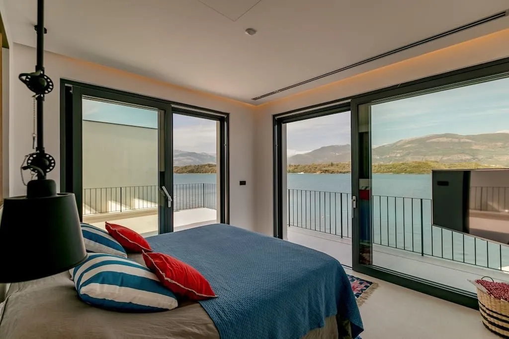 Prodaja, kuća, 676m², Tivat, Crna Gora