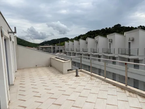 Prodaja, trosoban stan, 171m², Petrovac, Budva - image 16